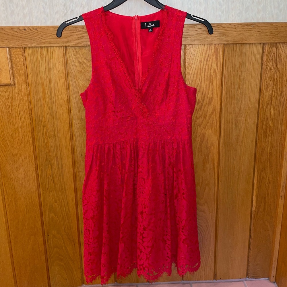 Lulu’s womens red lace dress